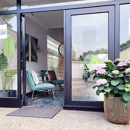 Moderne Maisonette Ferienwohnung Mit Gartenzugang, Nur 7 Gehminuten Zum Strand, Parkplatz & Fahrradunterstellplatz Scharbeutz Extérieur photo