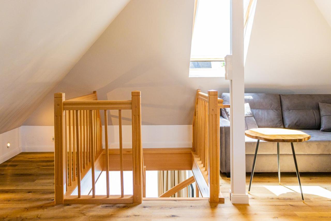Moderne Maisonette Ferienwohnung Mit Gartenzugang, Nur 7 Gehminuten Zum Strand, Parkplatz & Fahrradunterstellplatz Scharbeutz Extérieur photo