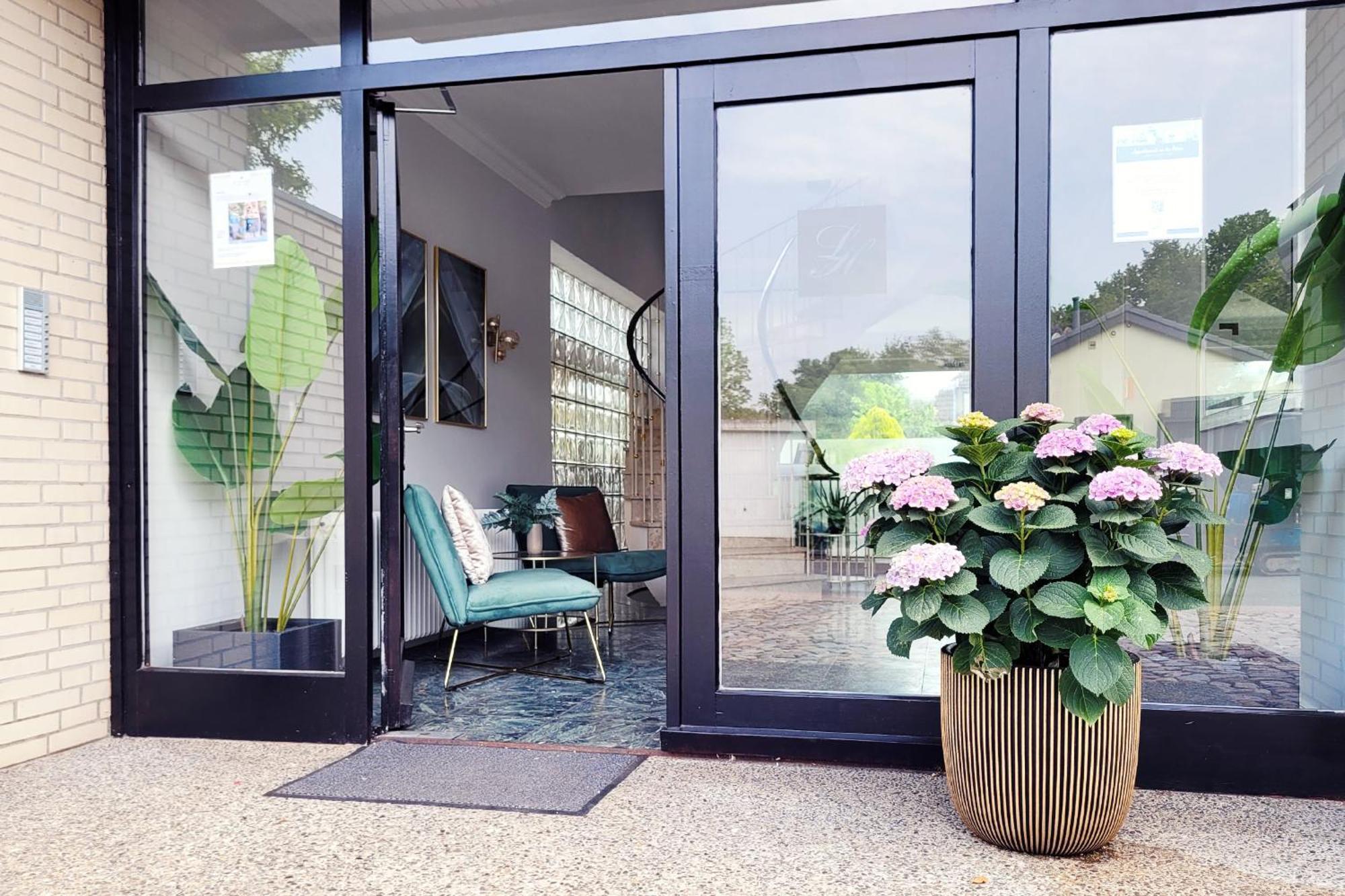 Moderne Maisonette Ferienwohnung Mit Gartenzugang, Nur 7 Gehminuten Zum Strand, Parkplatz & Fahrradunterstellplatz Scharbeutz Extérieur photo